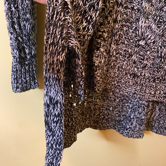 Express Women’s Black White Tunic High Low Sweater Size Small Oversized - Picture 5 of 9